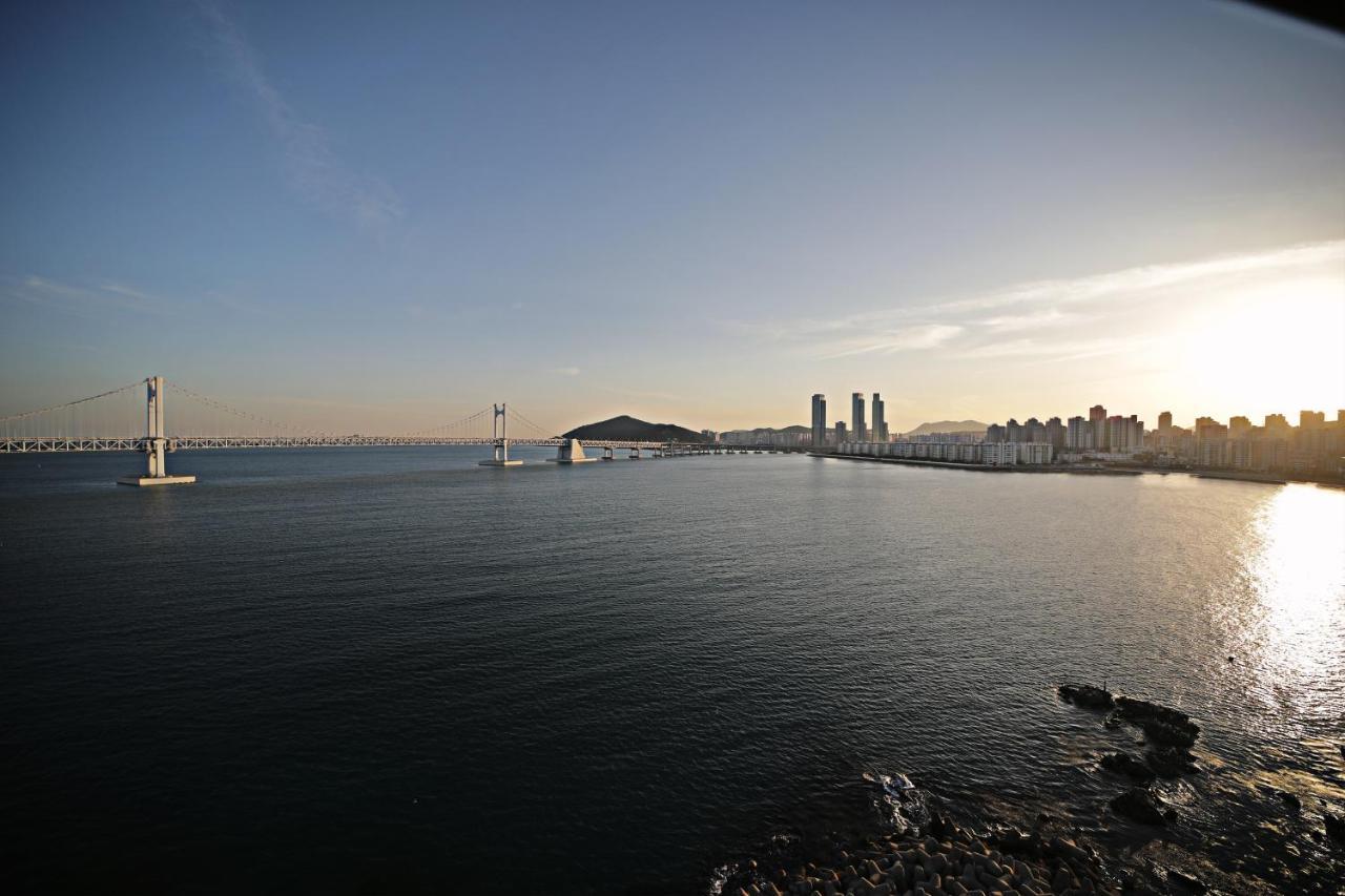 Best Louis Hamilton Hotel Gwangan Busan Exteriör bild